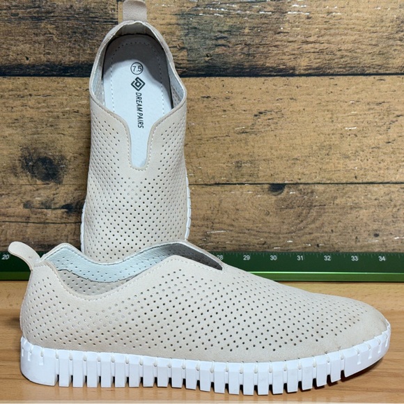 Dream Pairs tulip lux Beige Slip-On Slippers - Picture 9 of 10